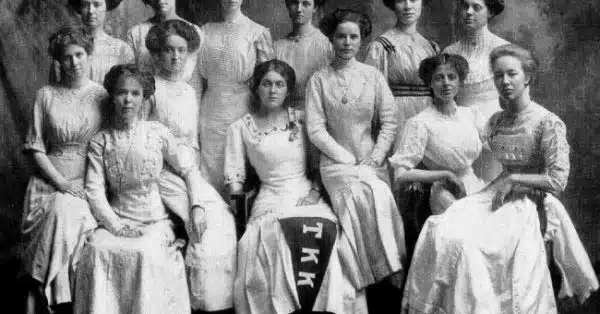 Pros and Cons of Greek Life