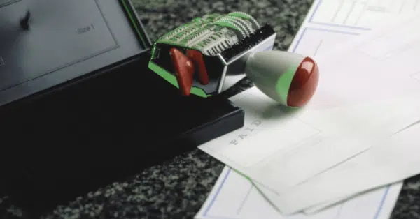 Three Financial Benefits of Paying Off Student Loans