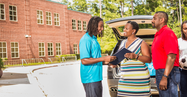 Checklist for Setting Your High School Senior Up for College Independence