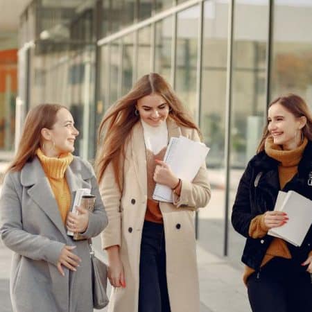 A Parent’s Guide to the Pros and Cons of Community College