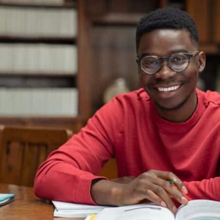 10 Ways to Win A Full-Ride College Scholarship