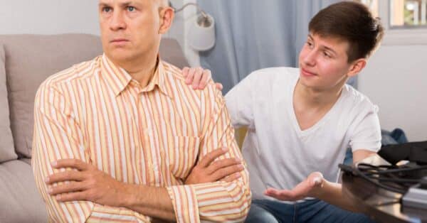 Dear Roadie: My Ex Is Supposed to Fill Out the FAFSA But Refuses. Should I Do It Instead, Even If I Make a Nice Salary, Too?